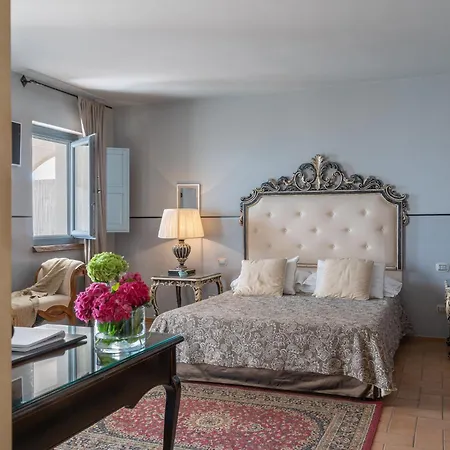 La Del Carrubo Hotell