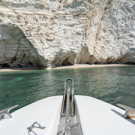 Hotel La Del Carrubo 5*