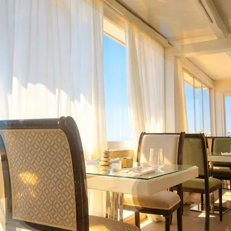 Hotel La Del Carrubo 5*