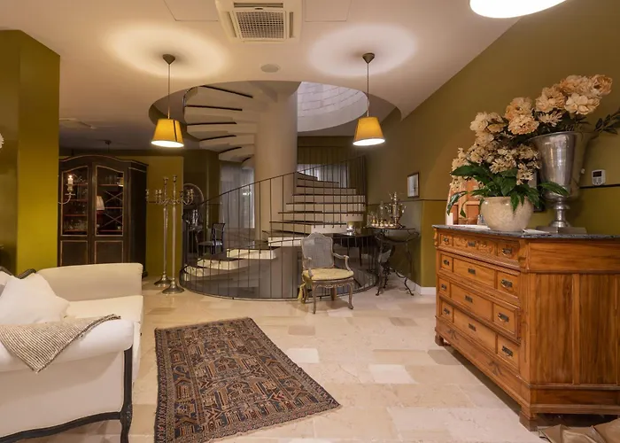 Hotel La Del Carrubo 5*